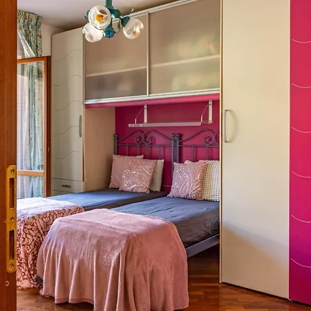 דירה - Essential *