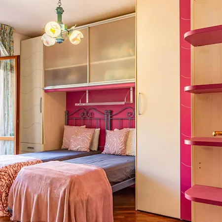 - Essential דירה