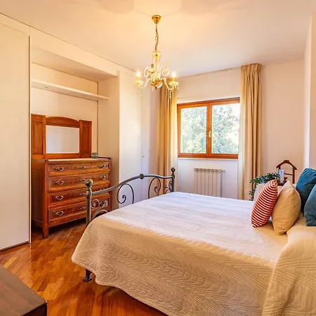 דירה - Essential