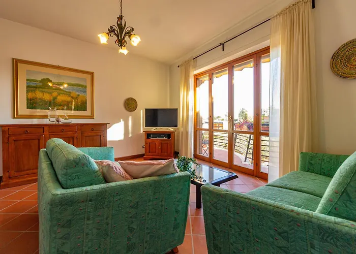 - Essential Apartment