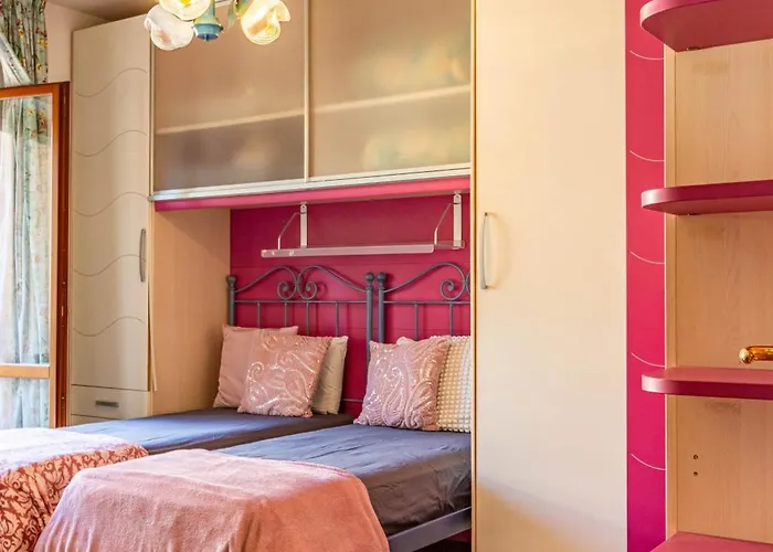 - Essential Apartment