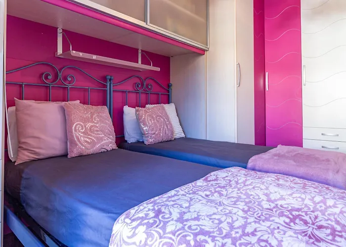 - Essential Apartment *